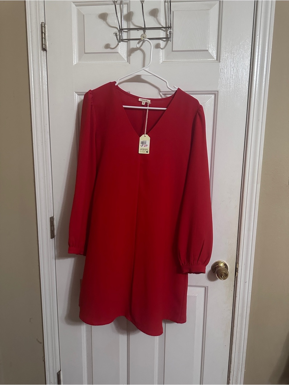 JODIFL Red V-Neck Long-Sleeve Dress